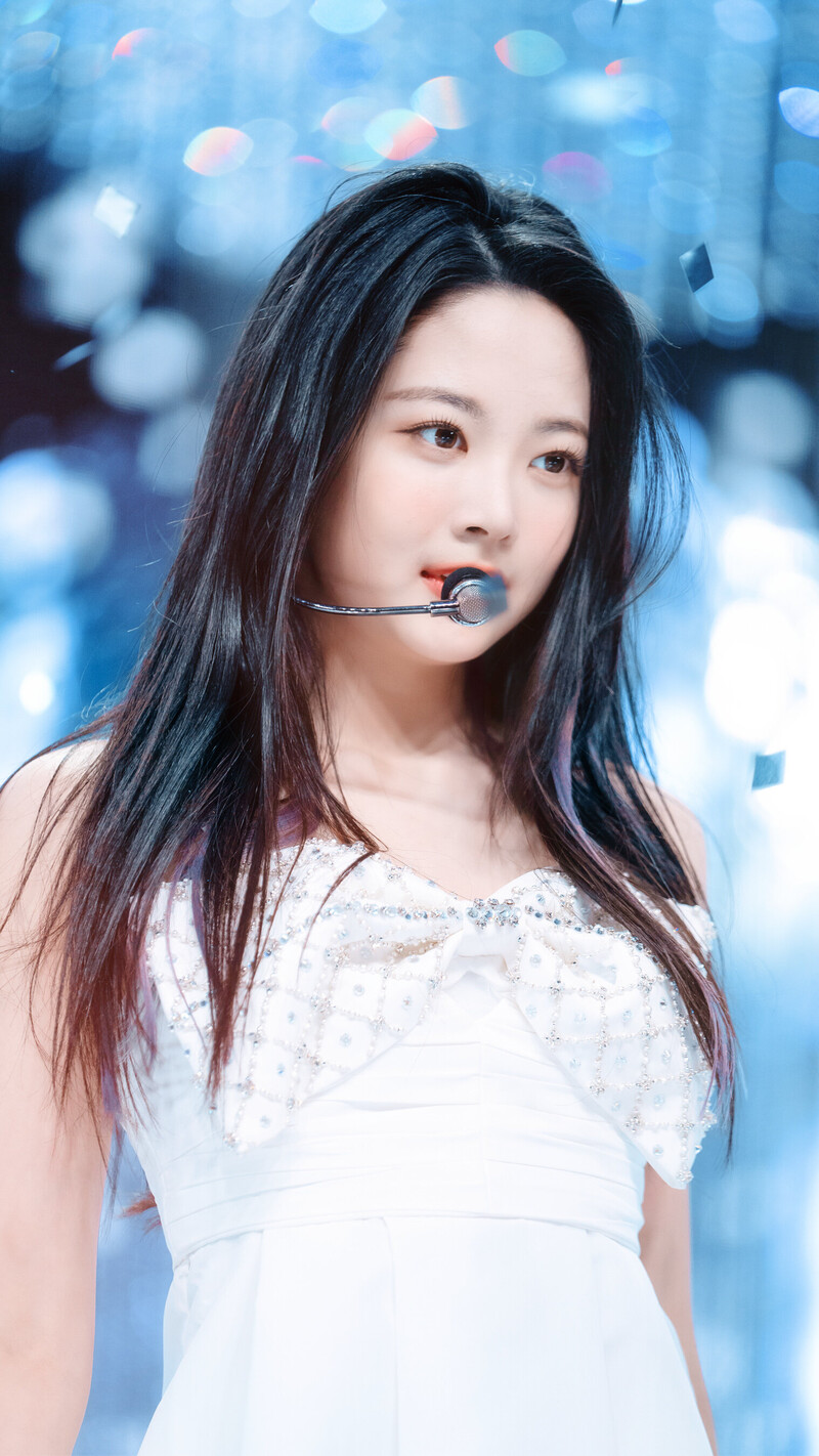 220508 LE SSERAFIM Eunchae - 'FEARLESS' at Inkigayo documents 22