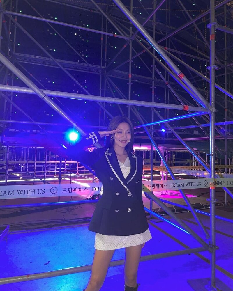220904 SNSD Sooyoung Instagram Update documents 8
