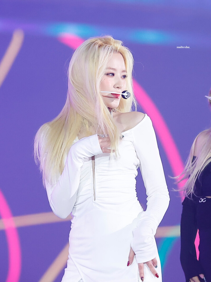 221224 (G)I-DLE Shuhua - SBS Gayo Daejeon documents 3