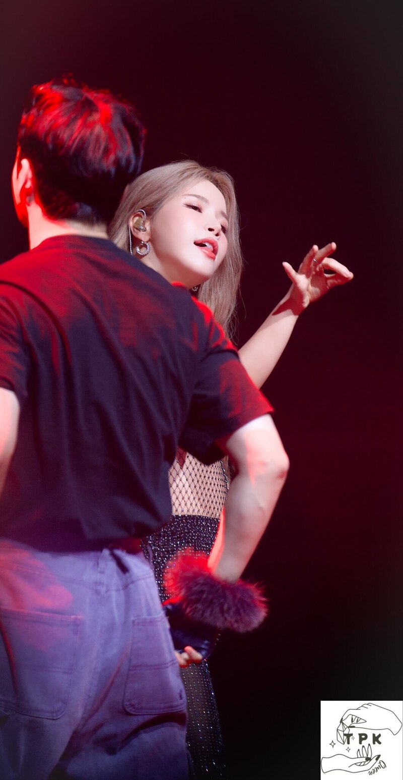 231008 MAMAMOO+ Solar - 'TWO RABBITS CODE' Asia Tour in Japan Day 1 documents 4