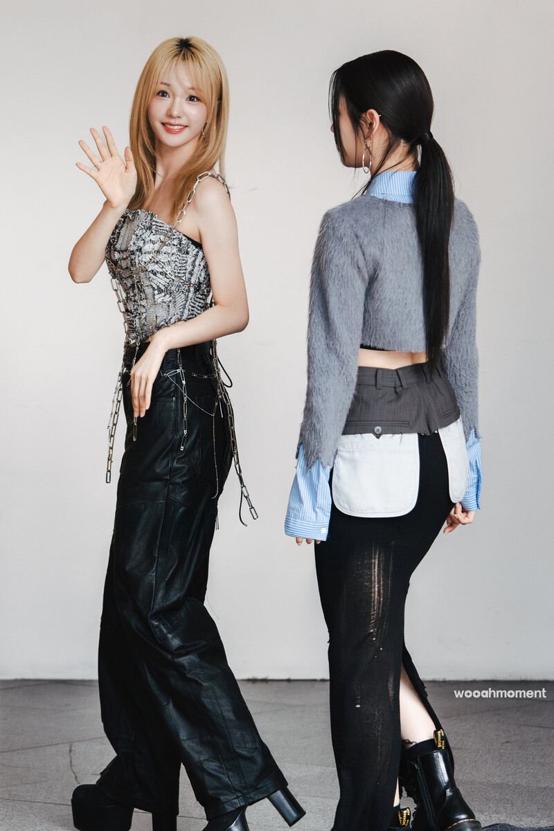 240903 WOOAH - NANA & WOOYEON at '2025 S/S Seoul Fashion Week' documents 1