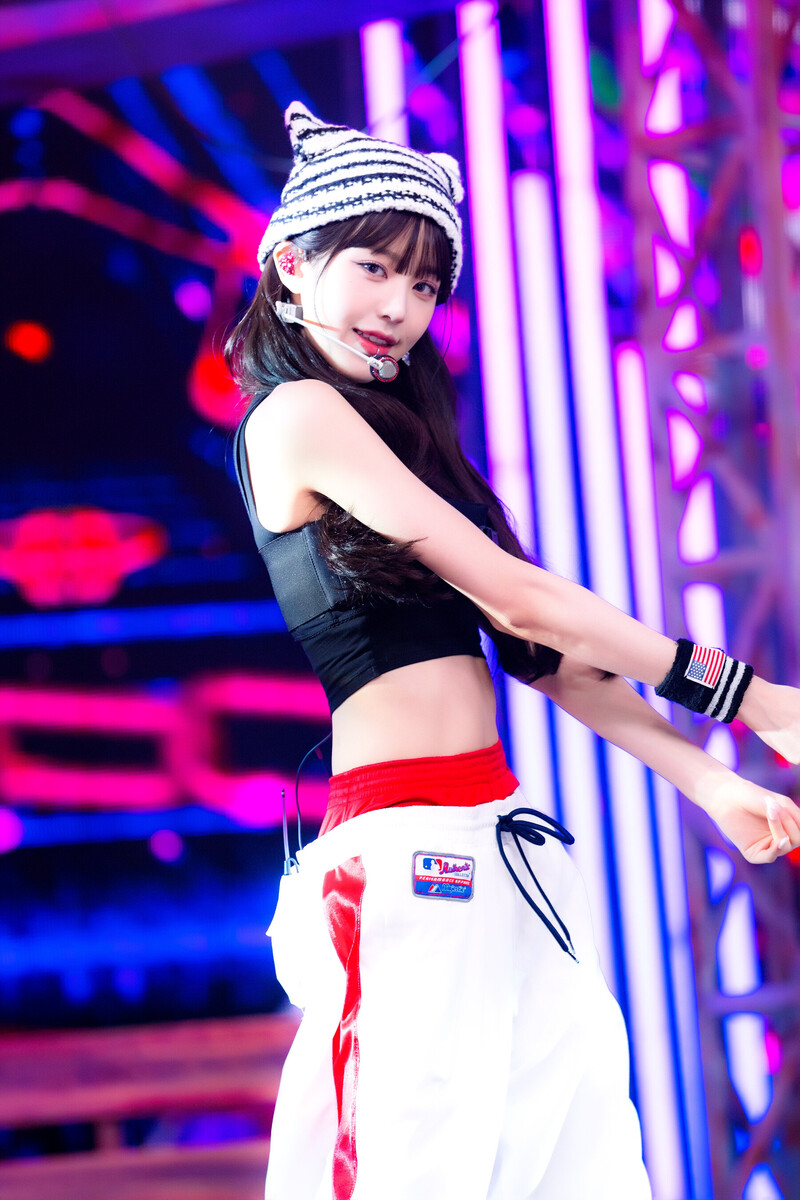 231015 IVE's Wonyoung - 'Off The Record' + 'Baddie' at SBS INKIGAYO documents 2