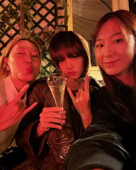 241103 - Hey Alice Instagram Update with LISA