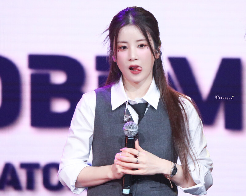 241110 CHORONG - at 2024 Apink CHOBOM Fanmeeting Tour - Match in MACAU documents 4