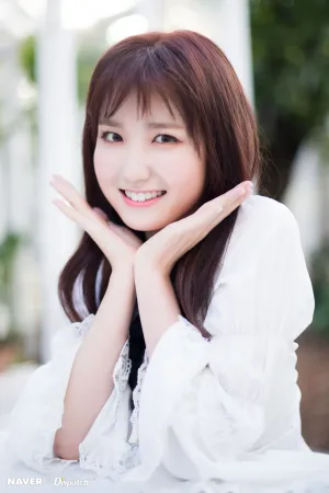 IZ*ONE - Hitomi Honda 1st Mini Album "COLOR*IZ" Jacket shooting by Naver x Dispatch