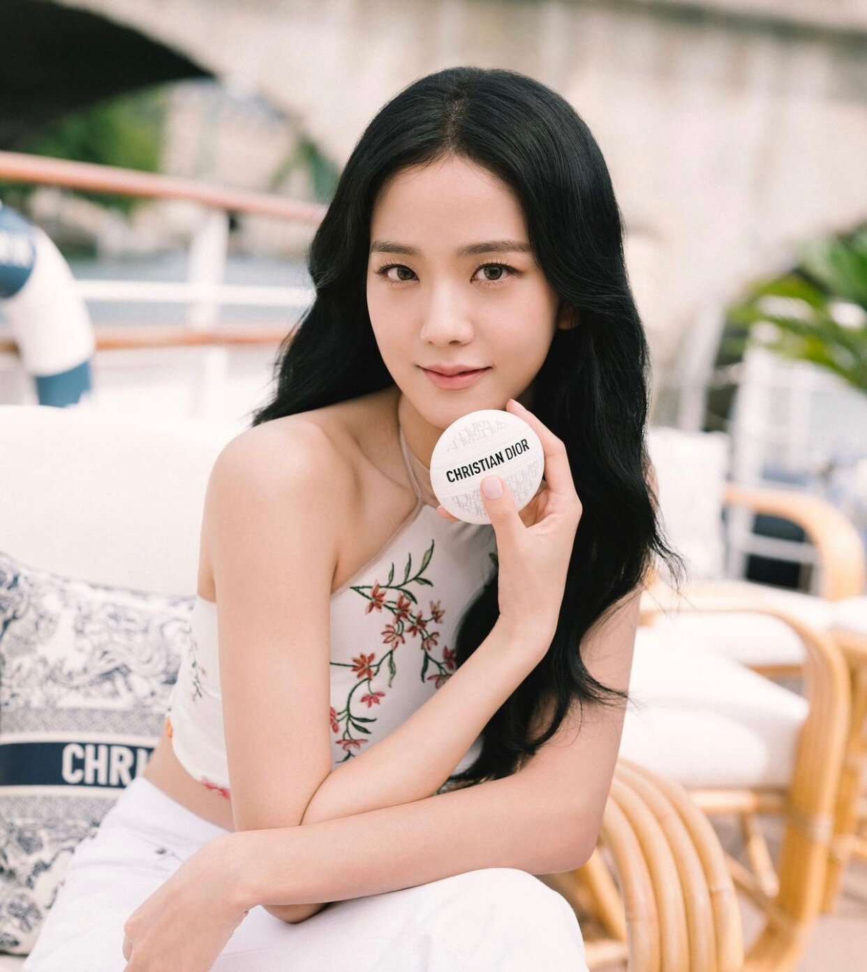 230816 Dior Beauty Instagram Update with JISOO | kpopping