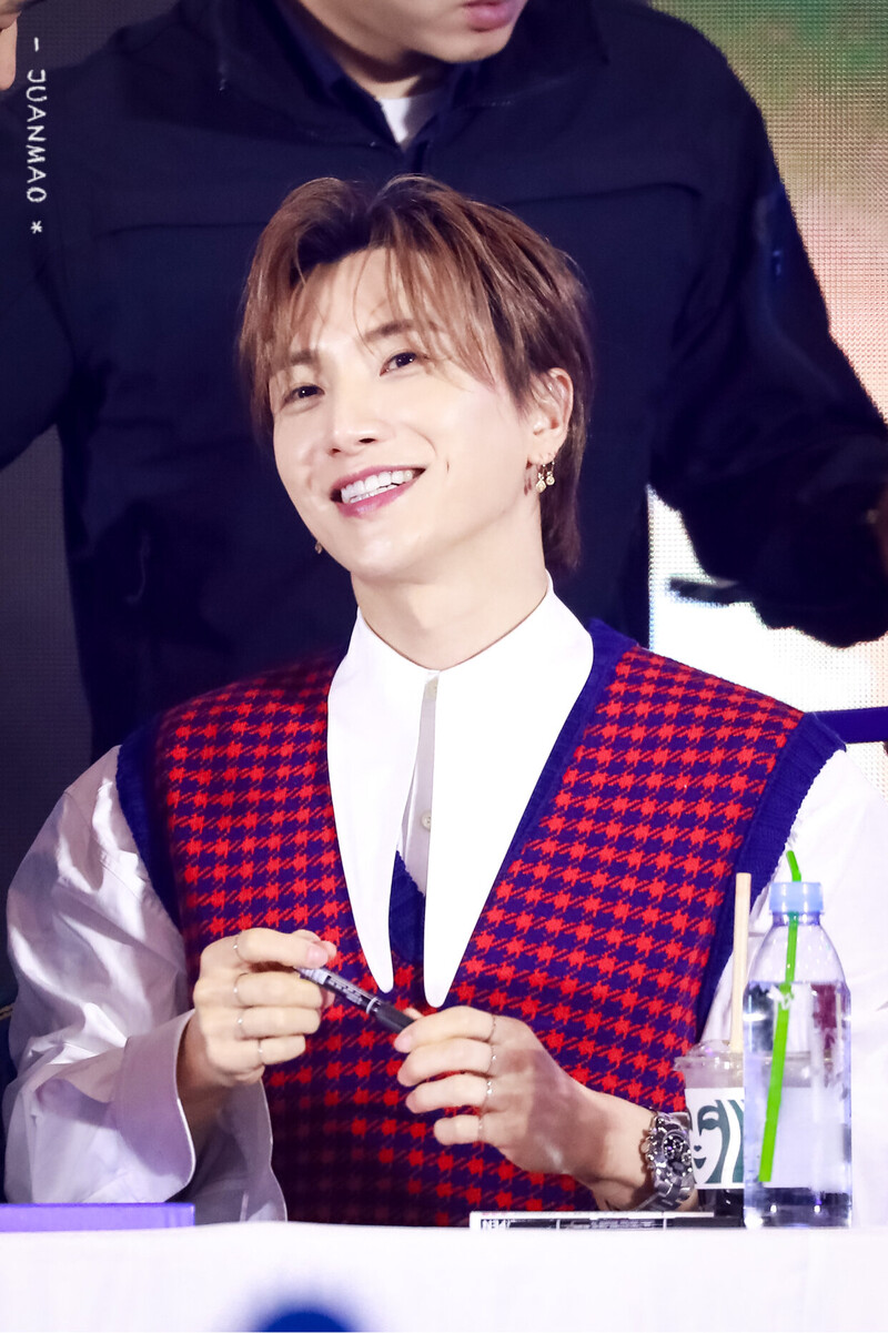 200105 Super Junior Leeteuk at 'Timeslip' Chengdu Fansign documents 6