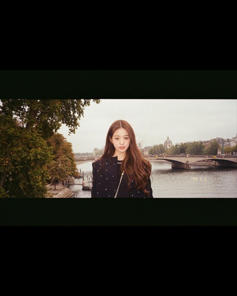 221027 IVE Wonyoung Instagram Update documents 5