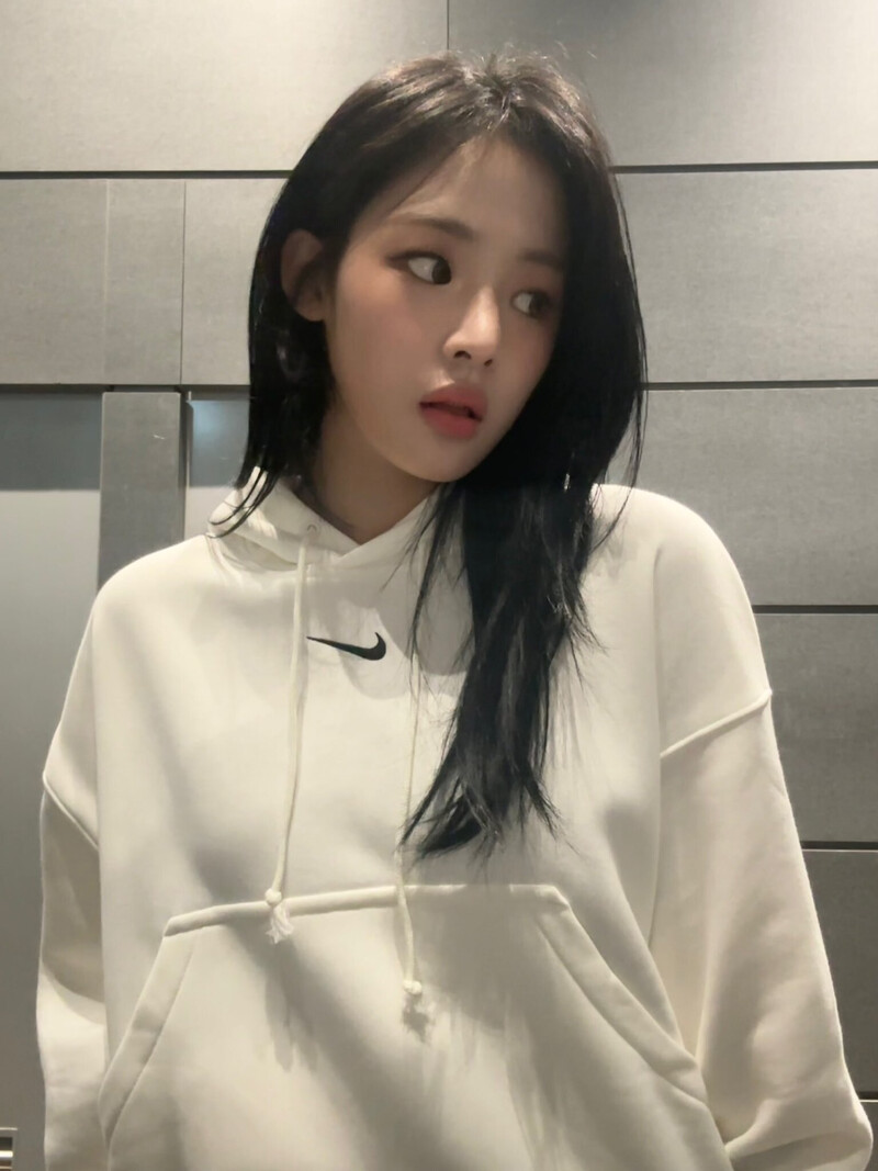 231226 NEW JEANS TWITTER UPDATE - MINJI documents 2