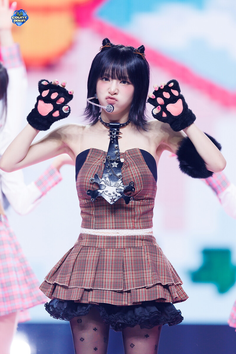 241017 YENA - NEMONEMO at M Countdown documents 13