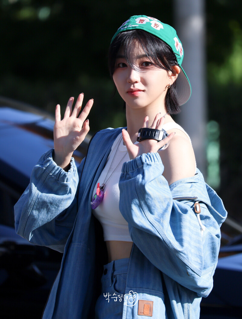 241026 tripleS SoHyun - Show Music Core Mini Fanmeeting documents 9