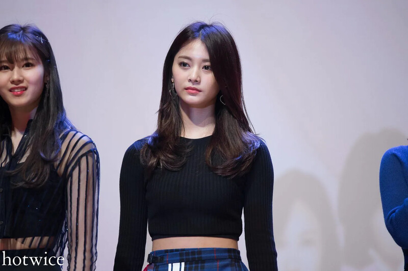 Tzuyu1025.jpg