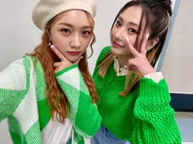 220225 Secret Number Twitter Update- Minji and Jinny