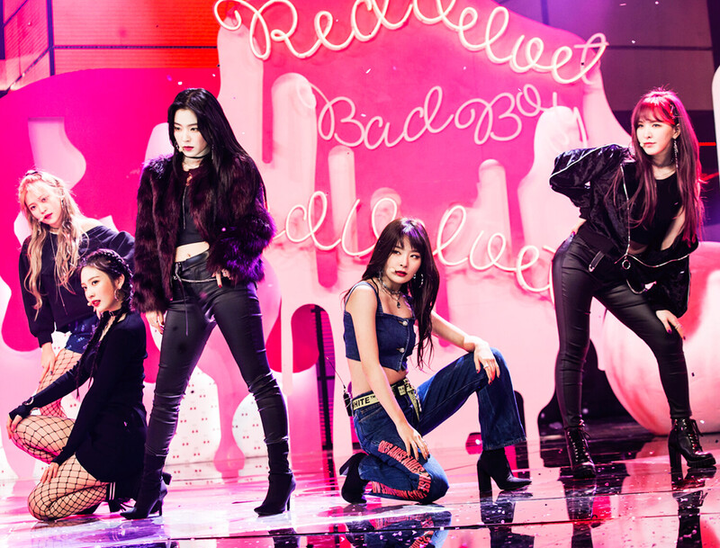 180204 Red Velvet - 'Bad Boy' at Inkigayo documents 1