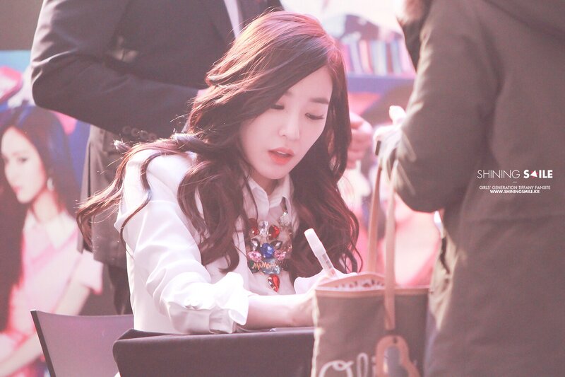 140314 Girls' Generation Tiffany at Mr. Mr. fansign documents 13