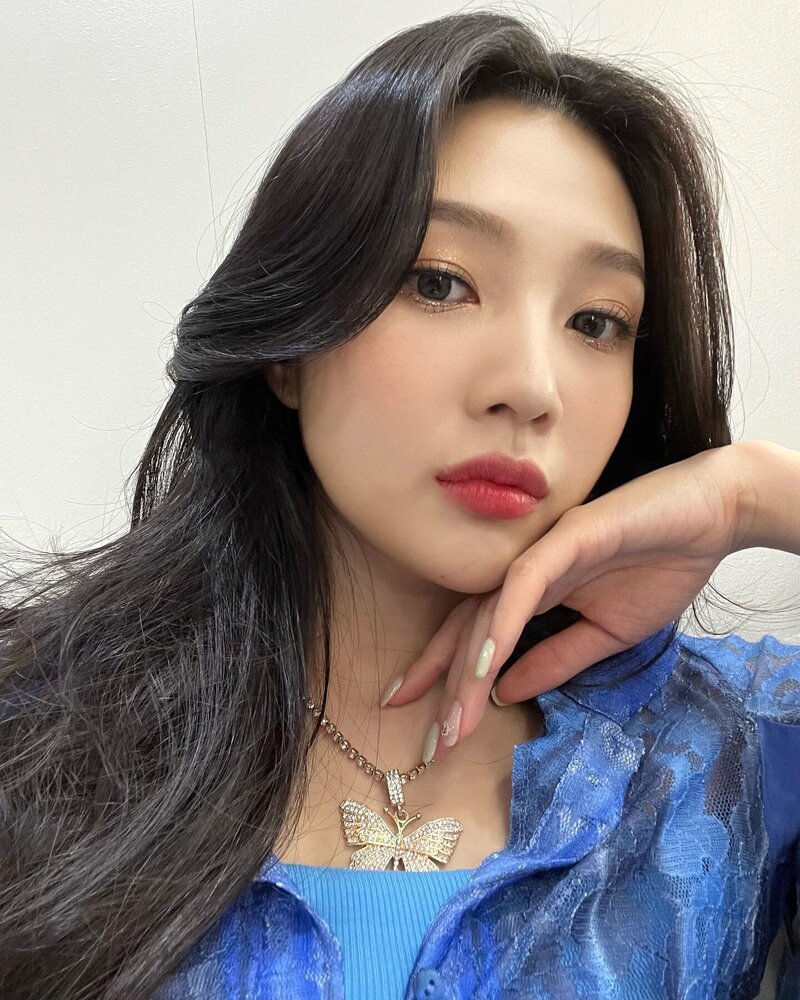 220327 Red Velvet Joy Instagram Update documents 2