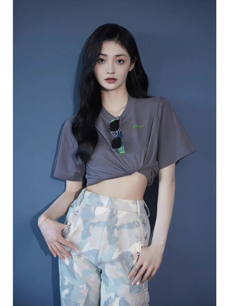 Zhou Jie Qiong for Off White 2022 Spring/Summer Sunglasses Collection documents 4