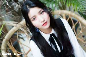 GFRIEND Sowon 6th mini album "Time for the Moon Night" jacket shoot by Naver x Dispatch