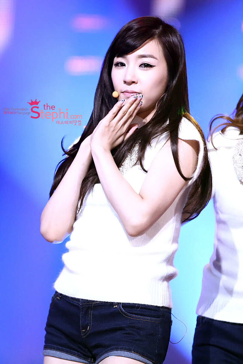 111230 Girls' Generation Tiffany at KBS Song Festival documents 3