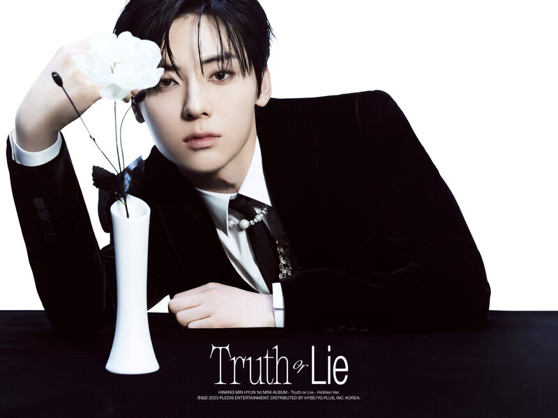 20230227 - Truth or Lie concept photos documents 7