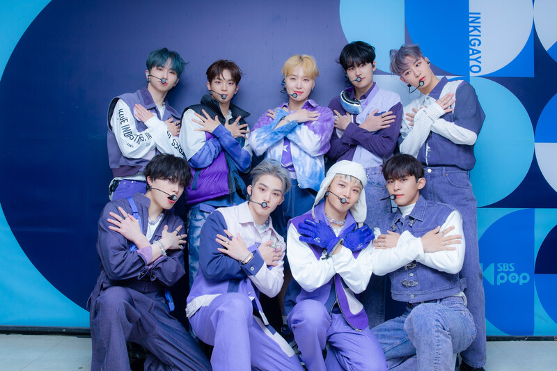 221127 SBS Twitter Update - TO1 at Inkigayo Photo Wall documents 1