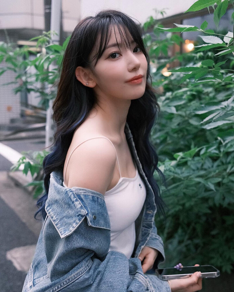 230829 - SAKURA Instagram Update documents 8