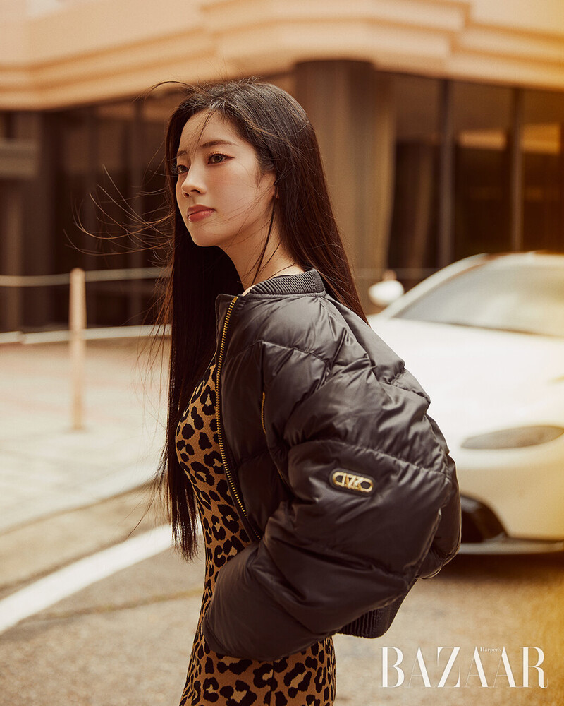 DAHYUN x MICHAEL KORS for Harper's BAZAAR Korea documents 10