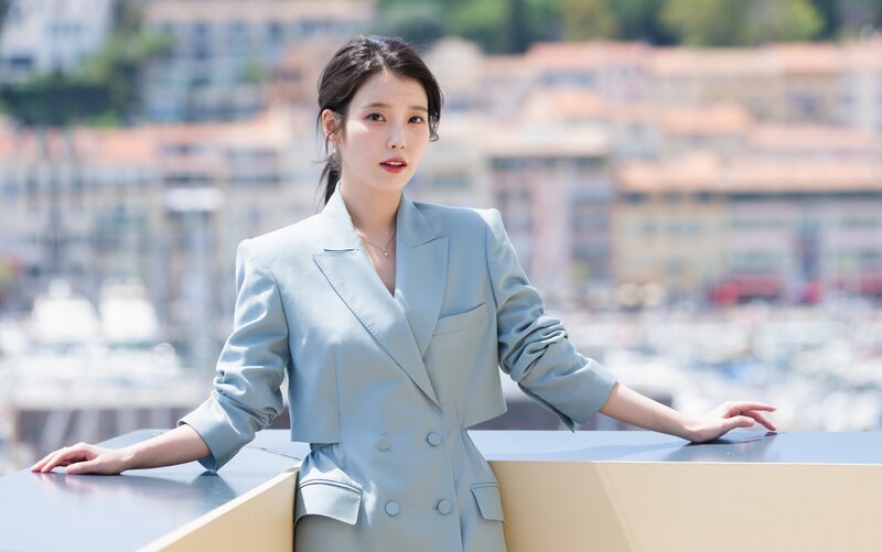 May 27, 2022 IU - 'THE BROKER' 75th CANNES Film Festival Interview Photos documents 15