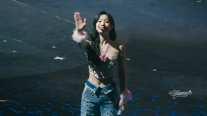 230506 TWICE Dahyun - ‘READY TO BE’ World Tour in Melbourne Day 1 documents 2