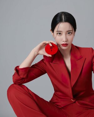 Johyun for Toxnfill Cosmetic 'Secret Pact'