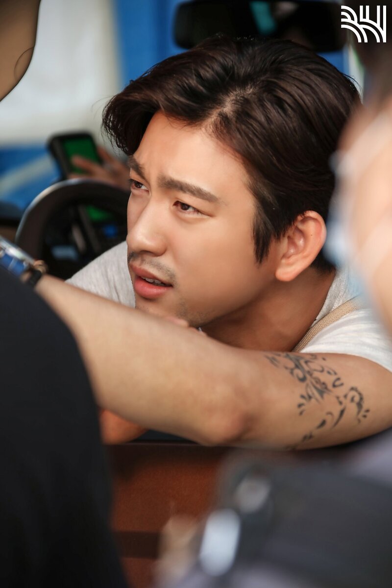 220503 Jinyoung at 'Yaksha' Behind the Scenes documents 8
