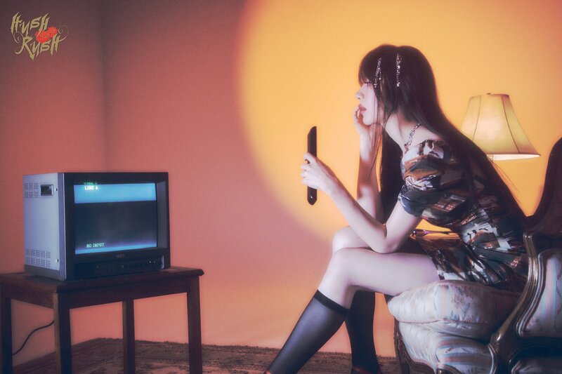 LEE CHAE YEON - 1st Mini Album "HUSH RUSH" Concept Photos documents 9