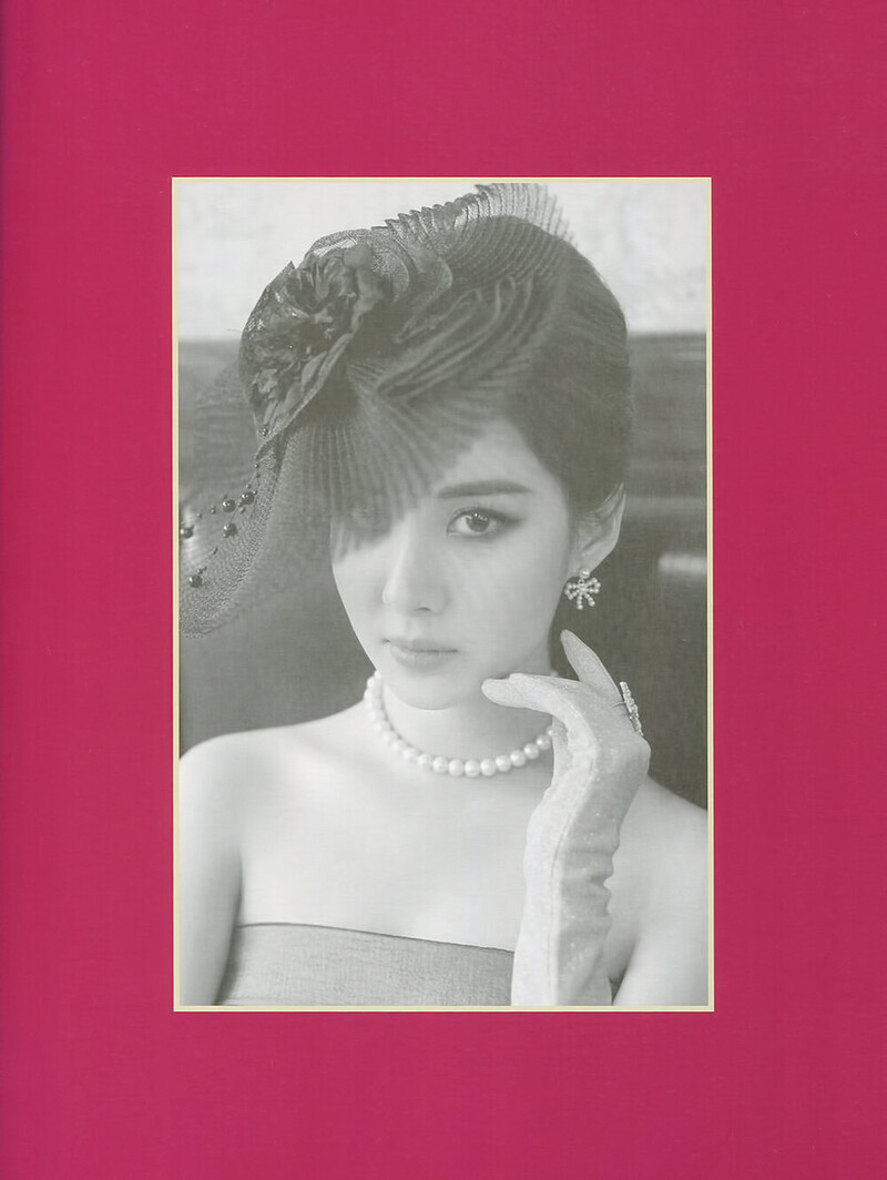[SCAN] Seohyun - 'Love, Still' Concert photobook goods documents 5