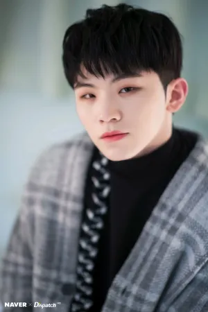 [NAVER x DISPATCH] SEVENTEEN's Woozi for "HOME" MV Shhoting | 190121