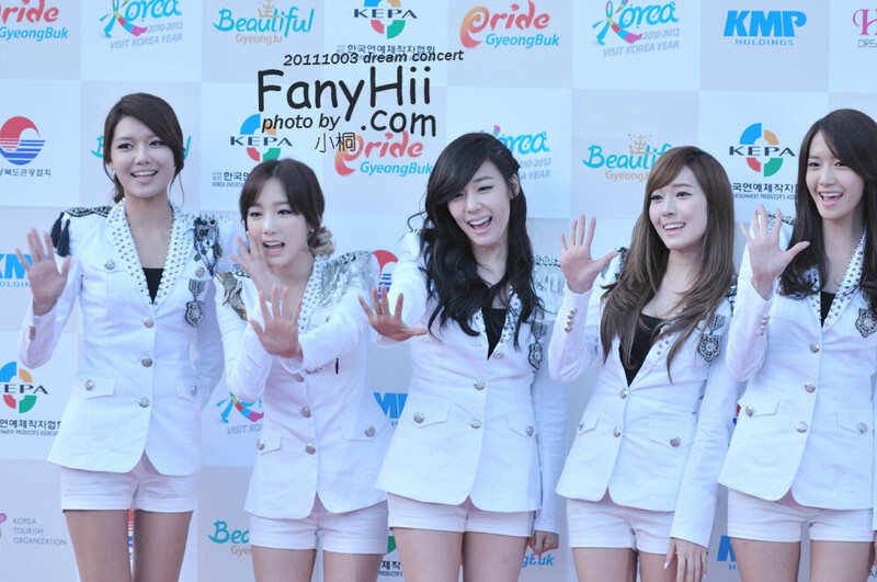 111003 Girls' Generation at Gyeongju Hallyu Dream Concert documents 3