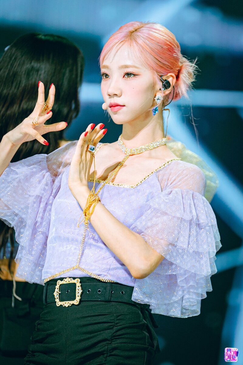 220710 WJSN Yeoreum - ‘Last Sequence’ at Inkigayo documents 3