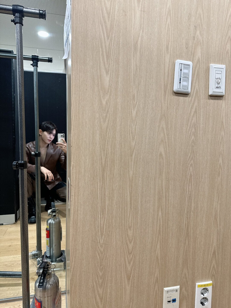 221230 TO1 Members Twitter Update - Donggeon documents 3