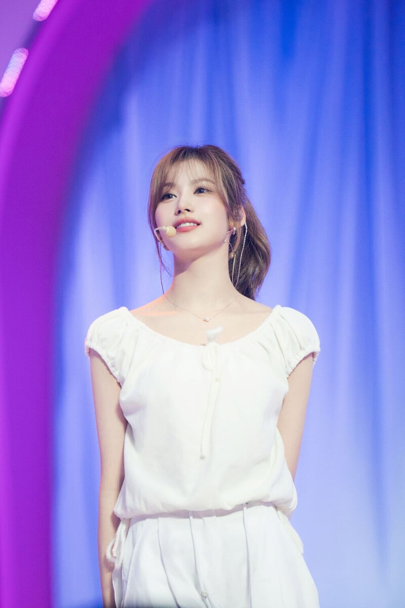 231229 TWICE SANA - JYPE TWICE Fan UPDATE WITH SANA documents 1