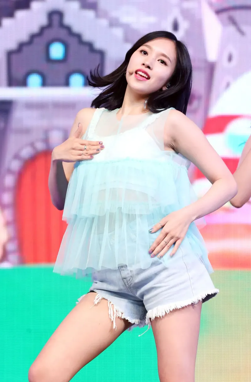 Mina666.jpg