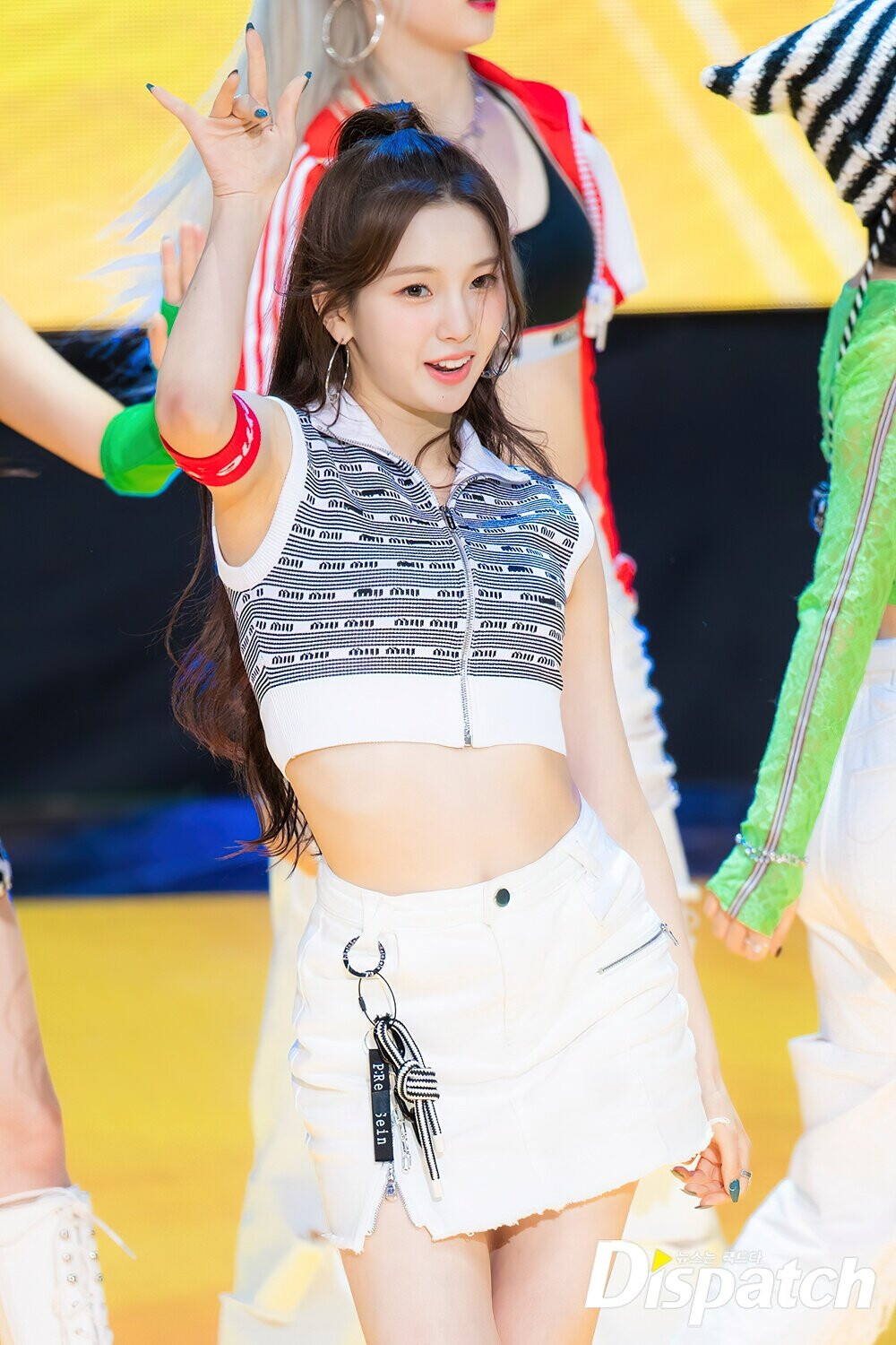 230418 Yujin @ The Show | kpopping