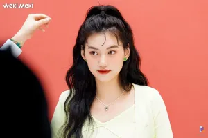 200811 Weki Meki Naver Update - Doyeon