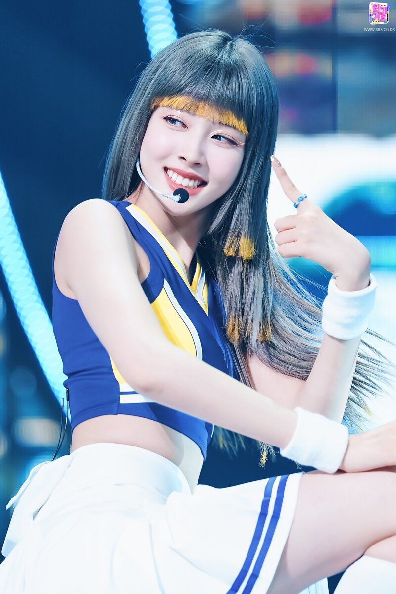 210926 STAYC - 'STEREOTYPE' at Inkigayo documents 10