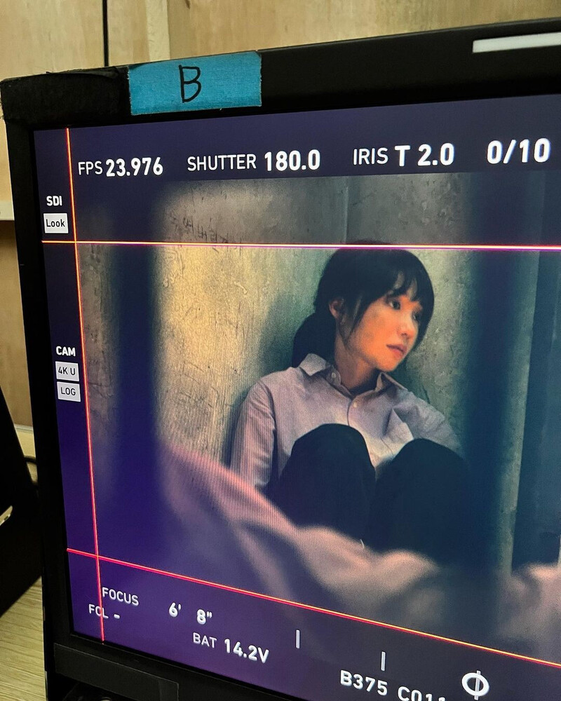 221029, 221105 Apink EUNJI instagram update - tvN 'Blind' drama behind documents 9