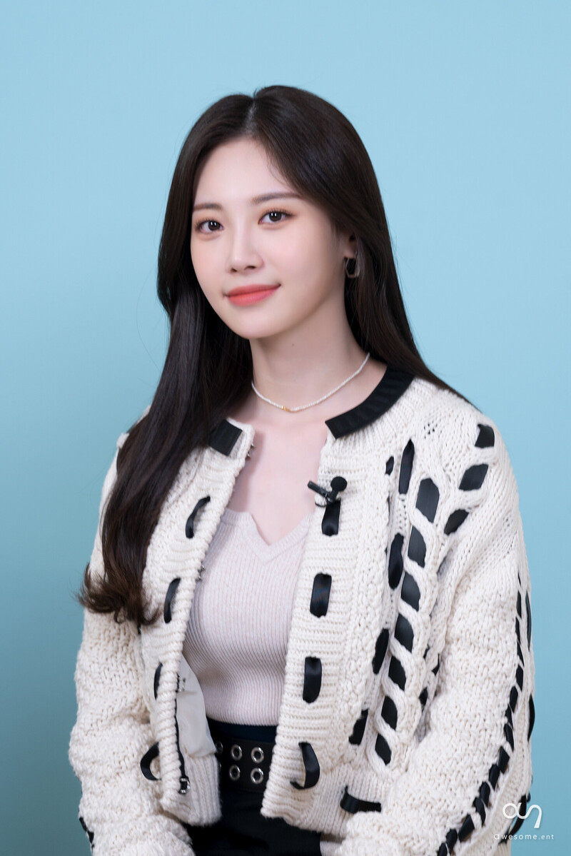220218 Awesome Ent Naver Post - Kim Yura documents 23