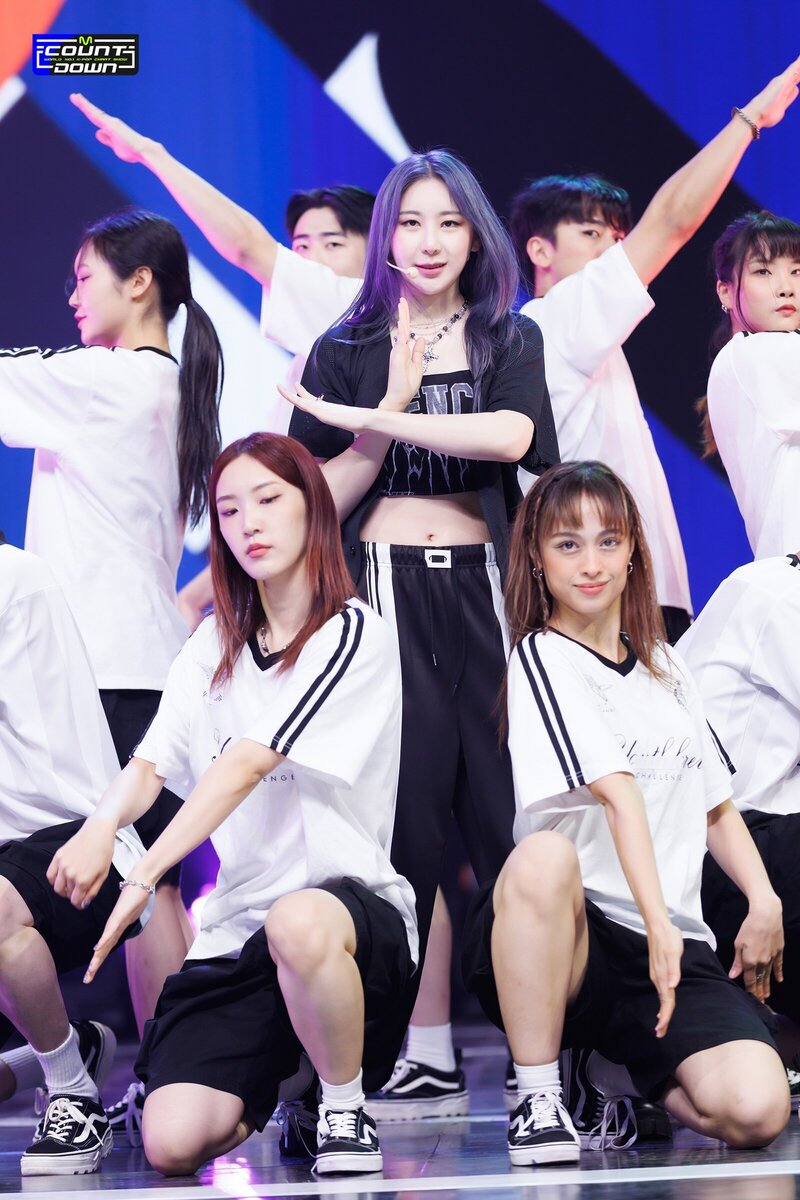 230907 Lee Chaeyeon - LET'S DANCE at M Countdown documents 17