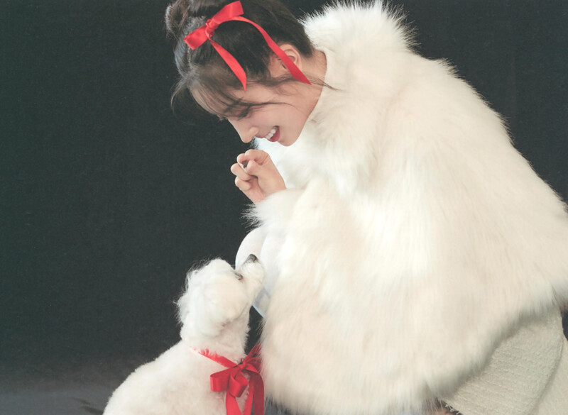 Yes, I am Dahyun Photobook (Scans) documents 20