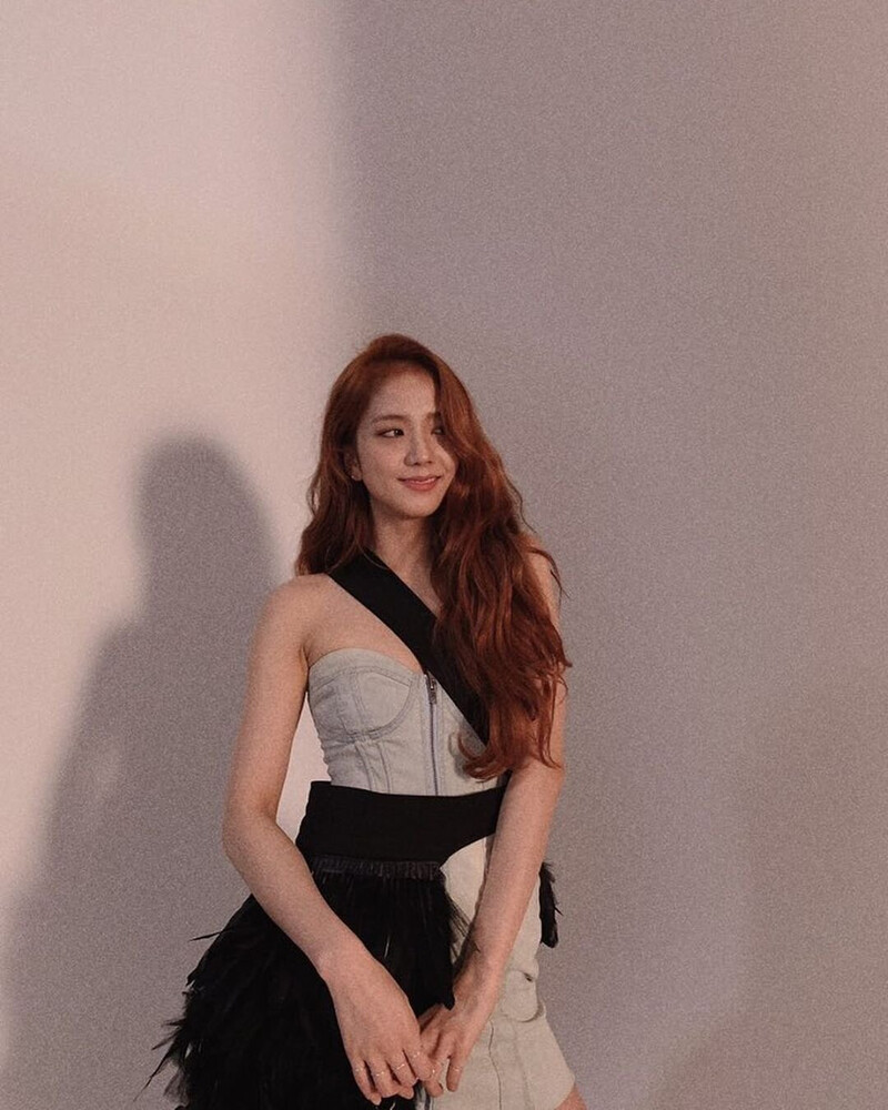 190604 JISOO InstagramUpdate documents 7