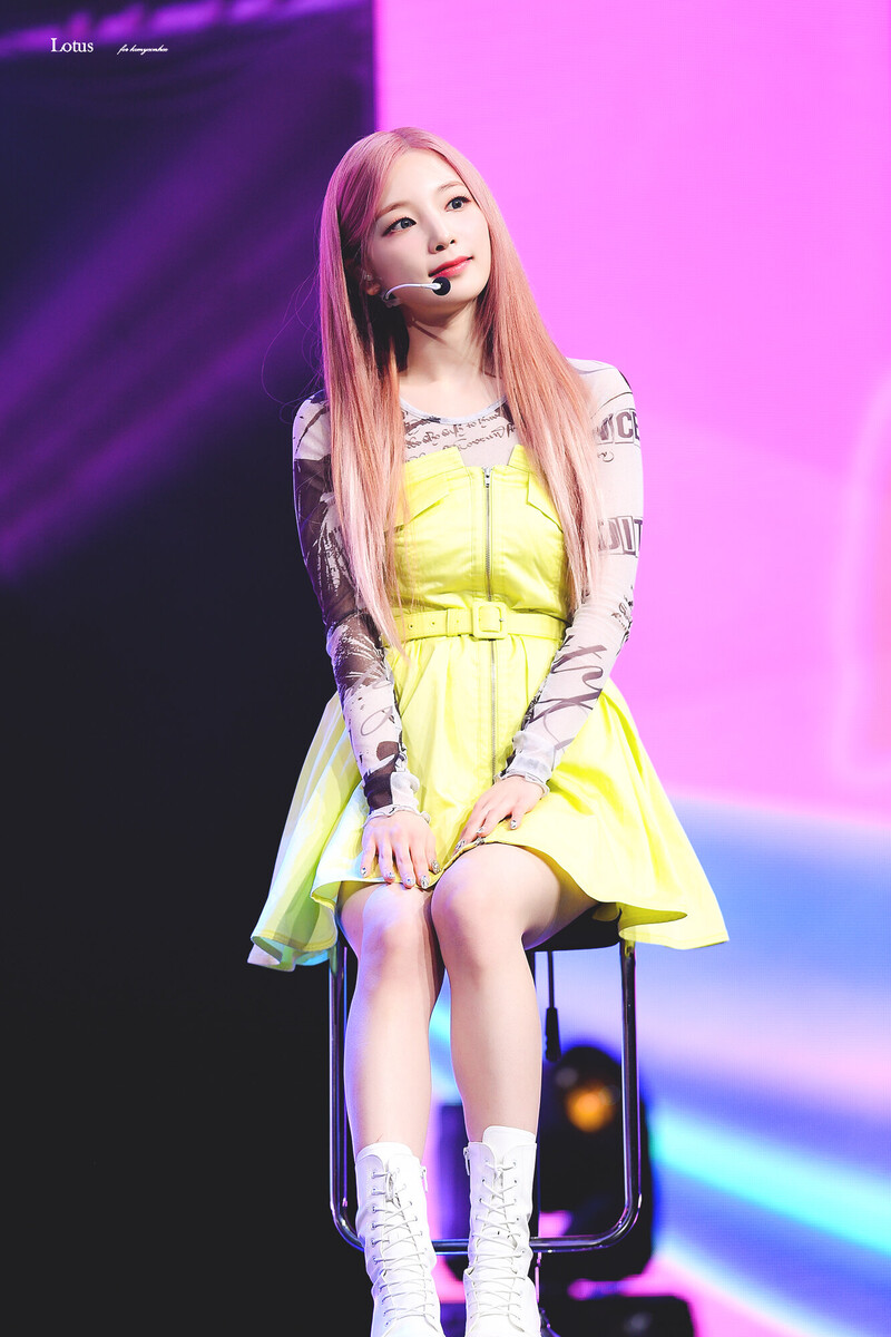 220228 Rocket Punch Yeonhee - 'YELLOW PUNCH' Comeback Showcase documents 7