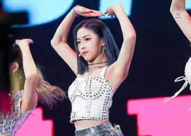 200104 ITZY Ryujin