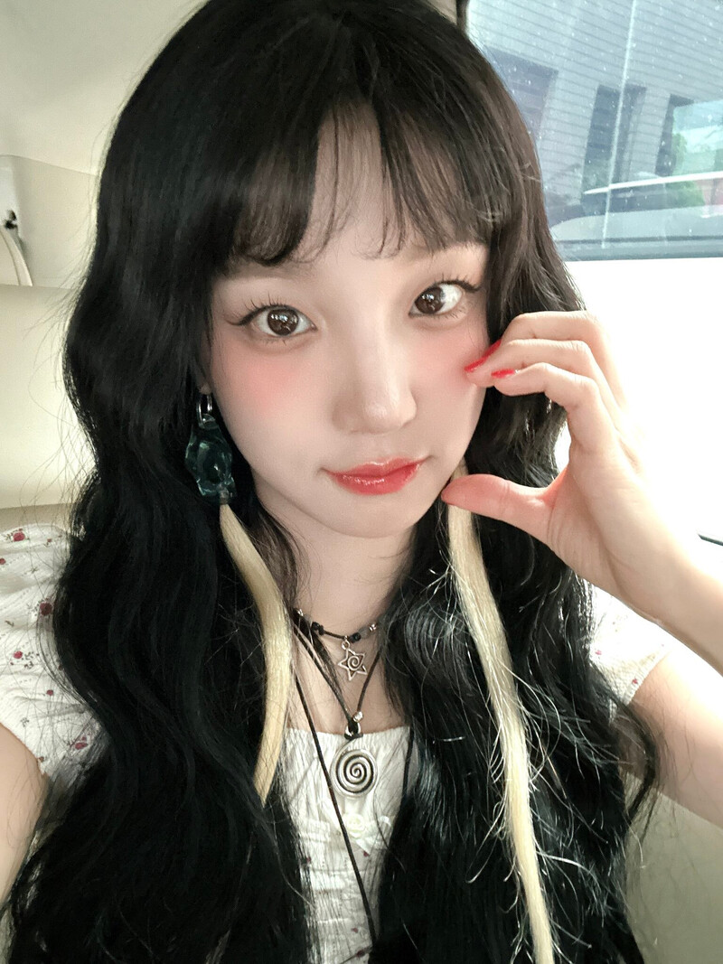 240712 - (G)I-DLE Twitter Update with YUQI documents 1